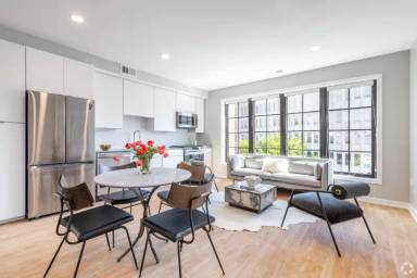 Main picture of 2208 Wisconsin Ave NW