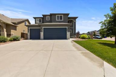 Main picture of 7689 Bigtooth Maple Dr