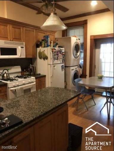 Main picture of 3044 W North Ave