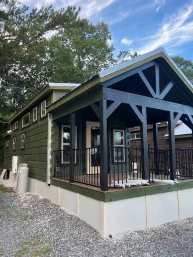 Main picture of 8 Tiny Home Cir