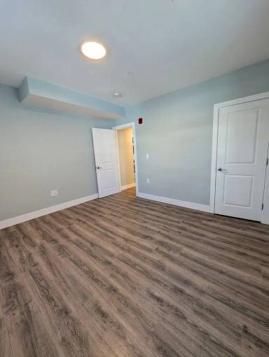 Main picture of 43 Grand St