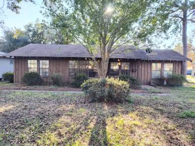 Main picture of 4849 Grant Ave