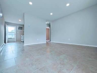 Main picture of 4405 Layola Ave