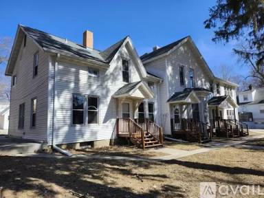 Main picture of 520 Ravine St