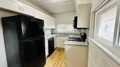 Main picture of 206 Downes St