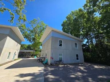Main picture of 5053 Park Ave