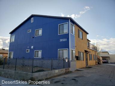 Main picture of 38501 Larkin Ave
