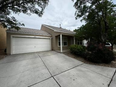 Main picture of 10712 Stanley Dr NW