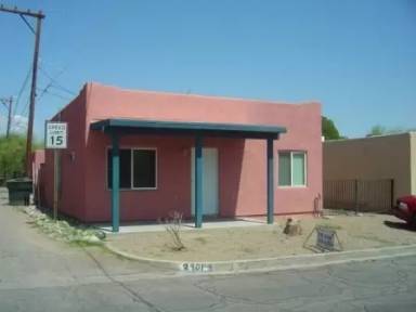 Main picture of 2401 E 6th St