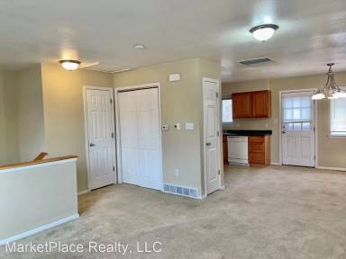 Main picture of 5880 Miller St