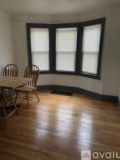 Main picture of 1419 University Ave
