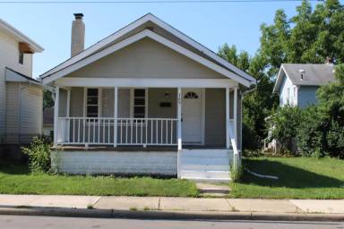 Main picture of 769 Reinhard Ave