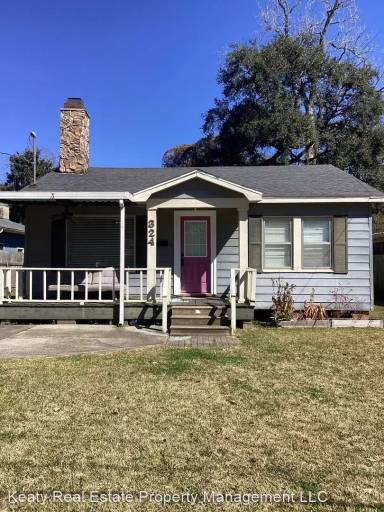 Main picture of 324 Saint Joseph St