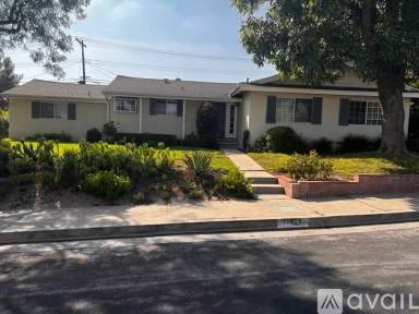 Main picture of 11629 Woodley Ave