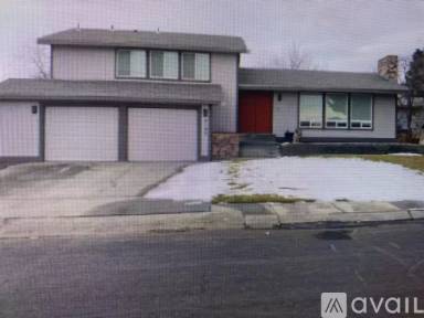 Main picture of 2139 S Beaumont Dr