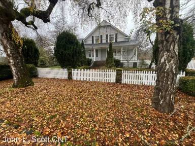 Main picture of 585 SW Newaukum Ave