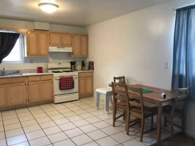 Main picture of 2637 Dobinson St