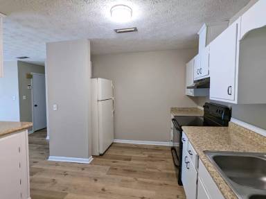 Main picture of 2304 Hartsfield Ct