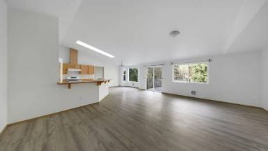 Main picture of 1035 Bunch Ln