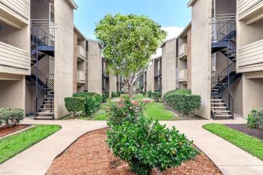 Main picture of 1025 S S Ave