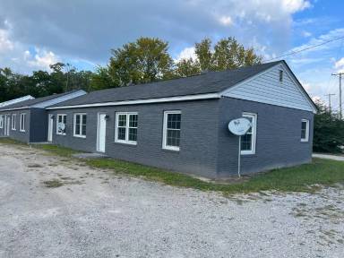 Main picture of 738 E Raleigh Blvd