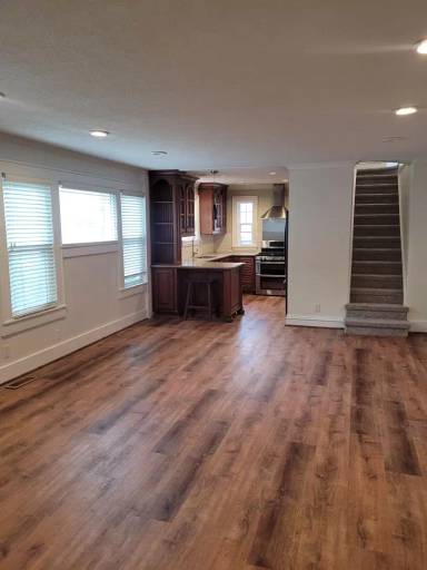 Main picture of 110 S Garth Ave