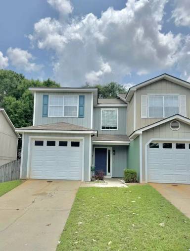 Main picture of 142 Commons Dr