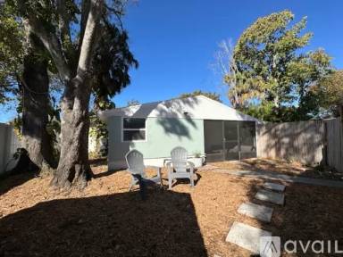 Main picture of 610 N Woodlynne Ave