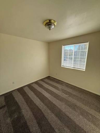 Main picture of 1075 Kees St