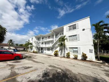 Main picture of 8262 NE 1st Ave
