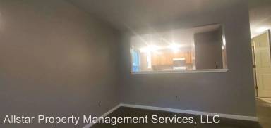 Main picture of 28 Sycamore Dr