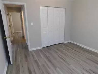 Main picture of 406 Sinclair St