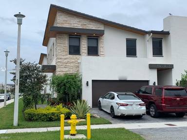 Main picture of 10569 NW 78th Ter