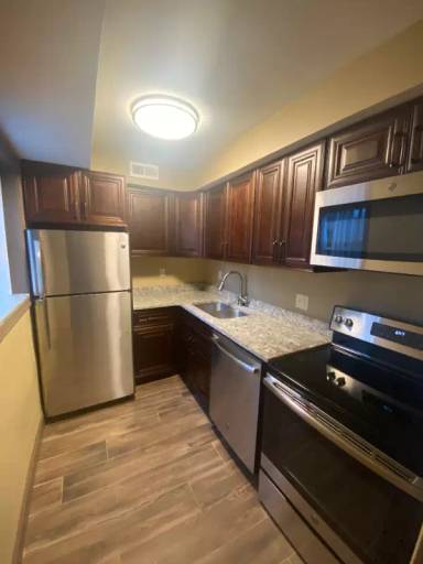 Main picture of 1631 J St