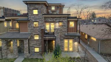 Main picture of 3528 Tennyson St