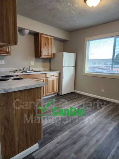 Main picture of Carol Court Apartments