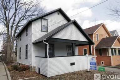 Main picture of 826 W Vine St