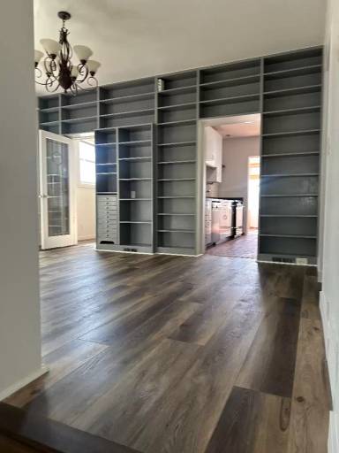 Main picture of 141 Vine St