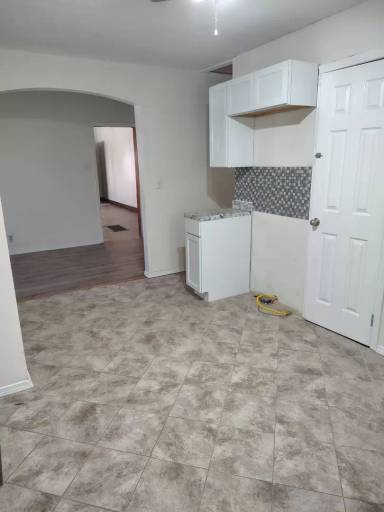 Main picture of 217 N Martinson St