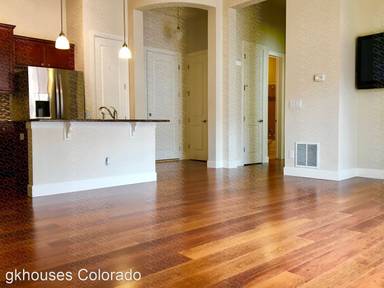 Main picture of 301 Inverness Way S