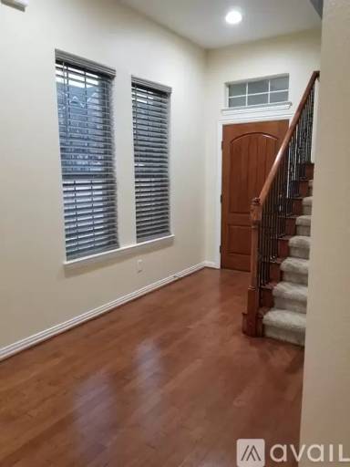 Main picture of 4000 Rome Ct