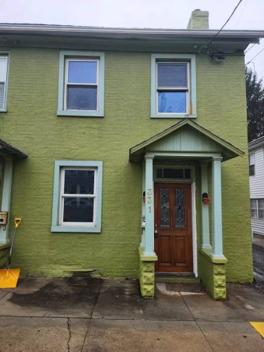 Main picture of 329 E Washington St