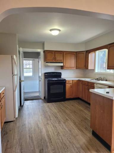 Main picture of 300 Richwalter Ave