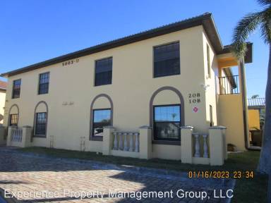Main picture of 5003 SW 16th Pl