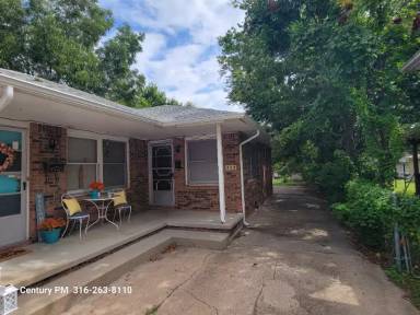 Main picture of 432 N Fern Ave