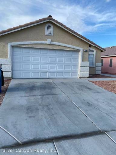 Main picture of 518 Sparrow Gull Ct