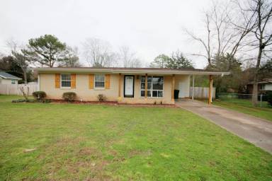 Main picture of 2110 Giles Dr NE