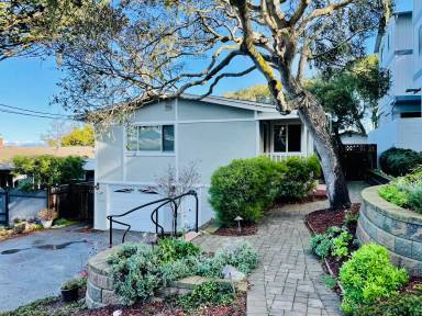Main picture of 814 Parcel St