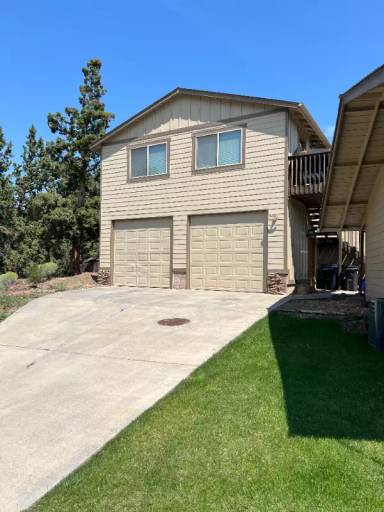 Main picture of 168 SE Rice Way