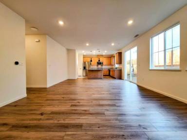 Main picture of 1572 Greeley Way